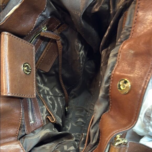 Michael Kors Bag - Picture 9 of 9